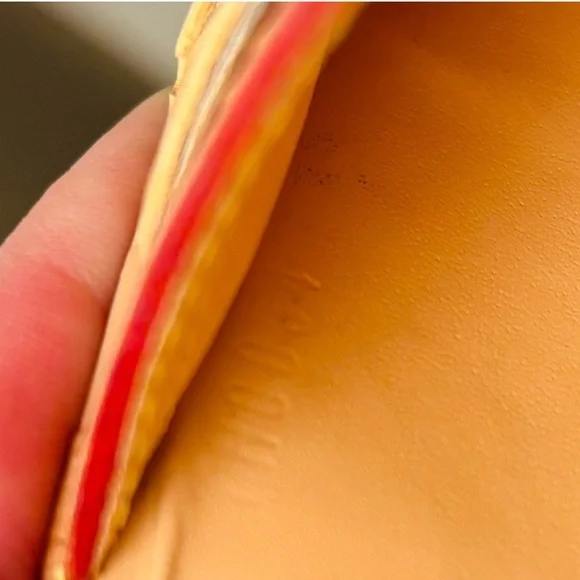 LV wallet with COA - Picture 9 of 9